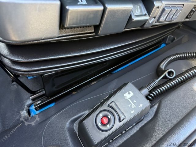 Dobozos teherautó MERCEDES-BENZ ATEGO 1224 L Koffer 7,30 m LBW 1,5 to.*KLIMA+AHK