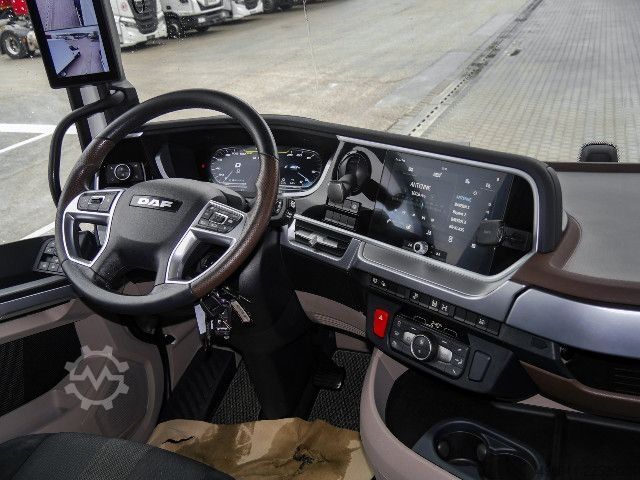 Cap tractor standard DAF XG+ 480 FT + LUFT/LUFT + 1105l TANKS + FULL SPOILE