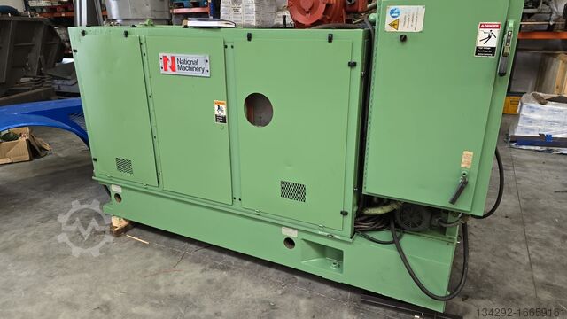 Máquina de produção de parafusos National Machinery 61MS