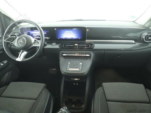 Minibus Mercedes-Benz EQV 300 lang,7Sitze,2Schiebetüren,Distronic,LED