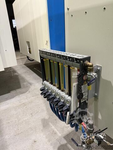 Krauss Maffei KM250-1400CX (2014) blau power LRX150 Linearroboter KraussMaffei KM250-1400CX