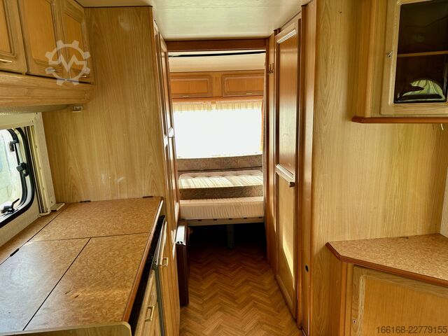 Karavan Wilk de Luxe 500