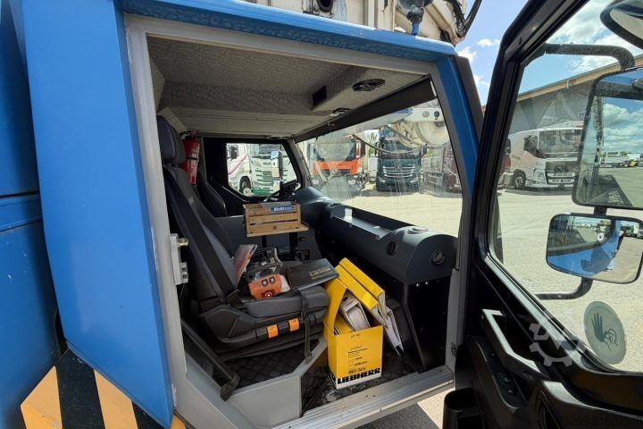 Truck mounted crane Liebherr MK100-UMK500 Mobilbaukran / Swiss-Vehicle