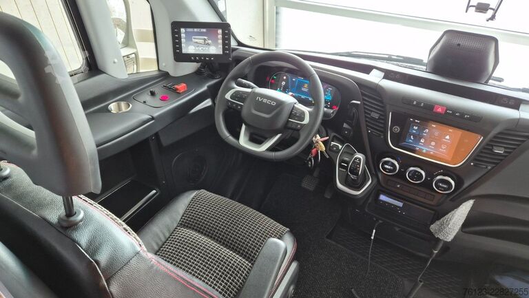 Minibus IVECO 2x Daily 70 Lagerfahrzeug Ferqui Sunrise 2,5 m B