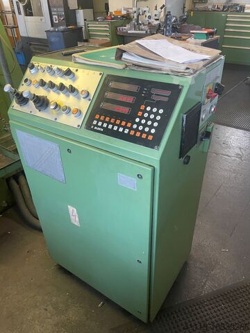 Verktygsfräsmaskin Hermle FU 801