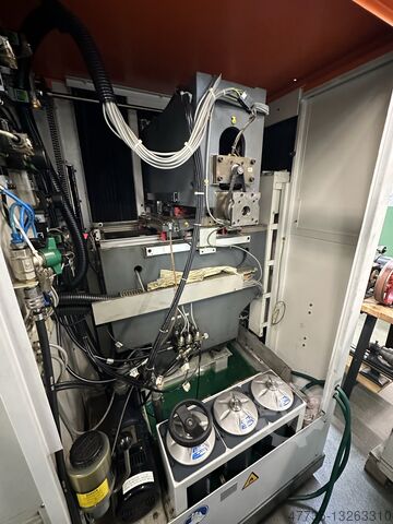 Die-zinken zinkvonkmachine AGIE CHARMILLESS Roboform 31