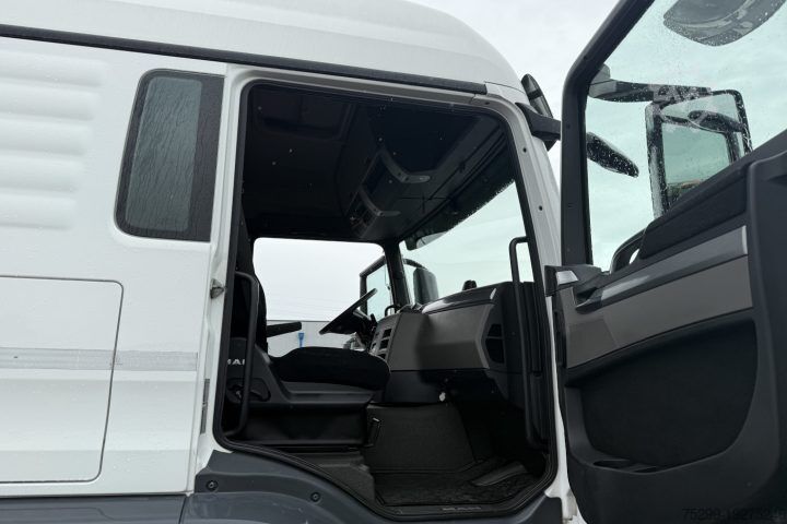 Haakarm vrachtwagen MAN TGS 34.420 8×2 M-TEC Silosteller / Swiss-Vehicle