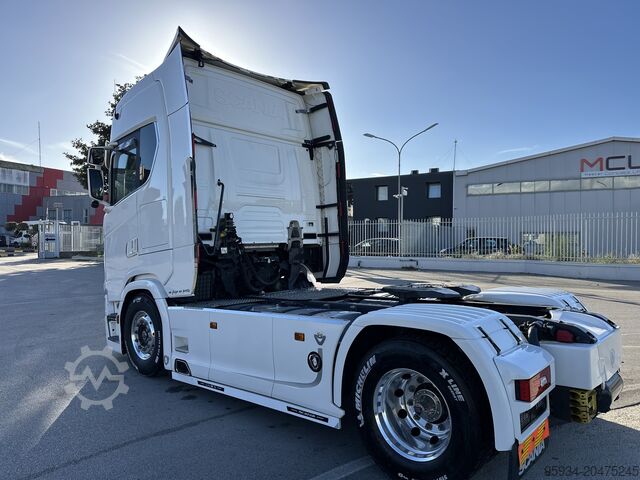 Standard-Sattelzugmaschine SCANIA 660S