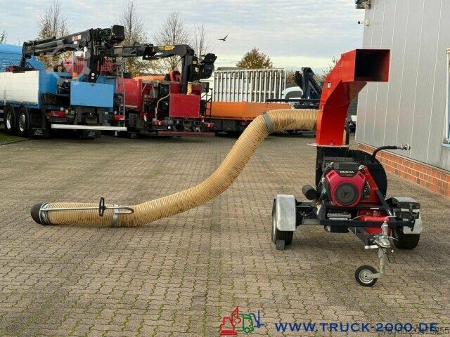 Anhänger  TRILO VANMAC SU60 Laubsauger & 20 PS HONDA Motor