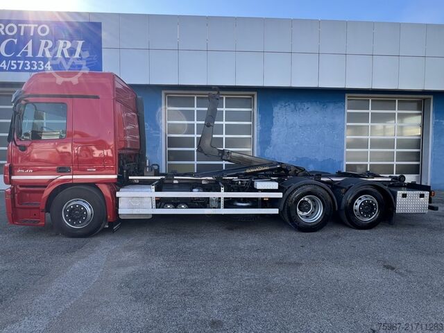 Kampós konténerszállító teherautó Mercedes-Benz Actros 2548