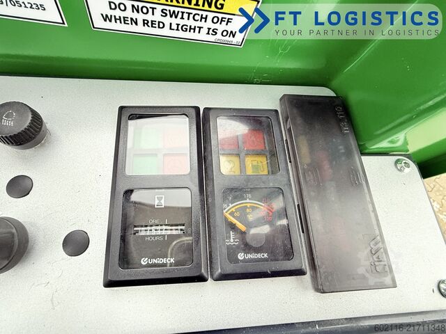 Chariot élévateur multidirectionnel Combilift C3000 DIESEL WIDE FORK POSITIONER DUPLEX