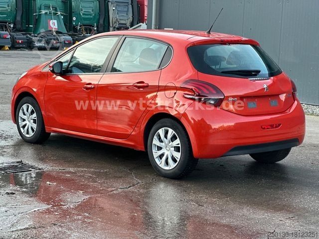 Furgoneta PEUGEOT Active 208 *Motorschaden*