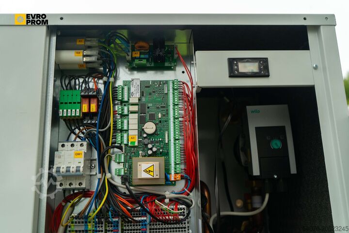 Refrigerador/bomba de calor New Aircooled chiller CLIMAVENETA I BX N 015T HANRV 14.7 kW/17.2 kW