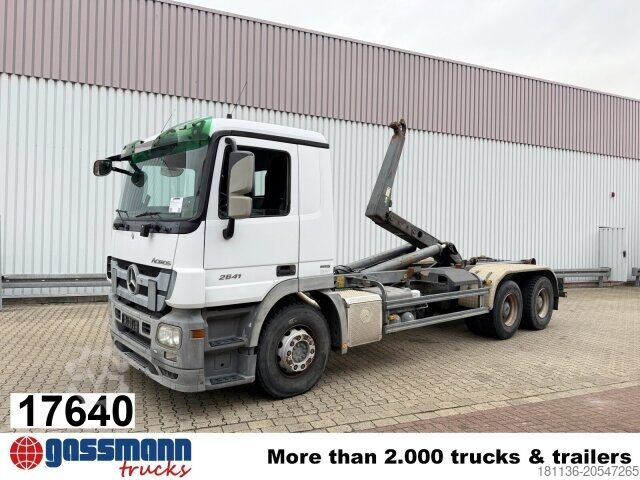 Hákový nosič kontejnerů Mercedes-Benz Actros 2641 6x4