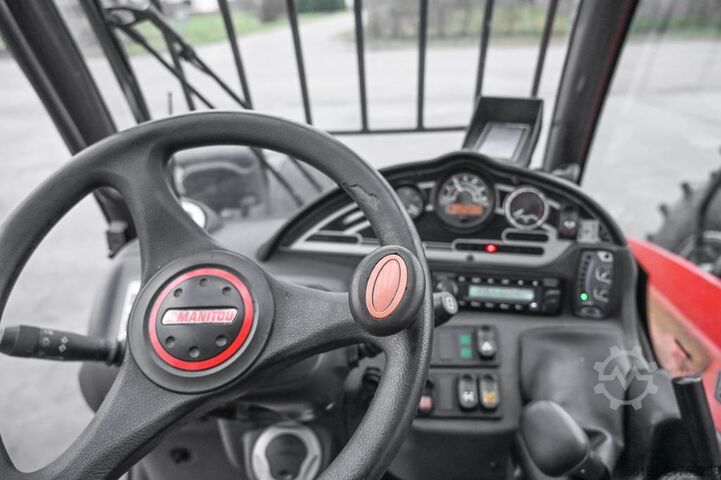 Teleskoplastare Manitou MT 732