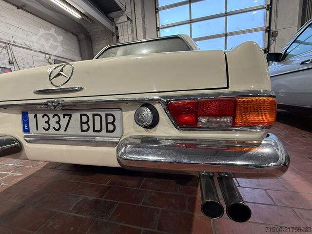 Oldtimer Mercedes-Benz 230 SL Pagode W113