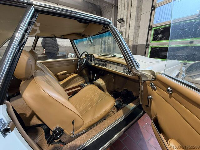 Oldtimer Mercedes-Benz 230 SL Pagode W113