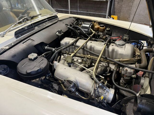 Oldtimer Mercedes-Benz 230 SL Pagode W113