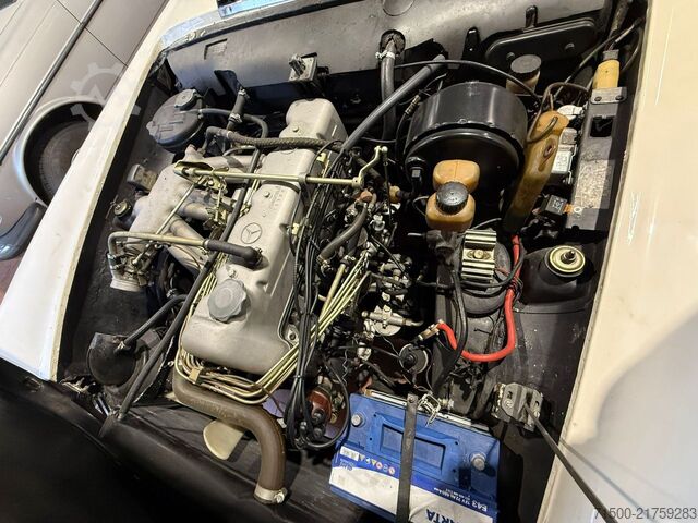 Oldtimer Mercedes-Benz 230 SL Pagode W113