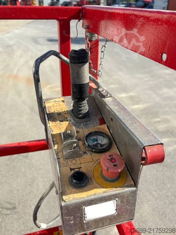 Scherenhebebühne SkyJack SJ 4620 8,10m Elektro Scherenarbeitsbühne