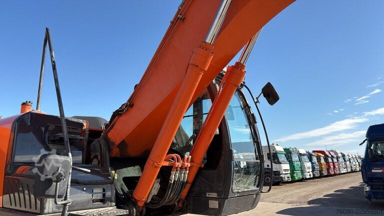 Guseničarski bager Hitachi ZX250LCH-5A (AIRCO / 6.868 HOURS / BELGIAN MACH...