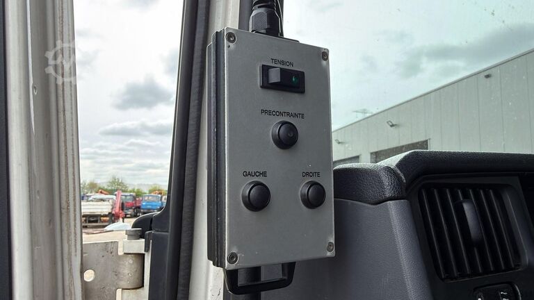 Standard-SZM Scania R580 (EURO 6 / FRENCH TRUCK / BIG HUB / 6X4 / T...
