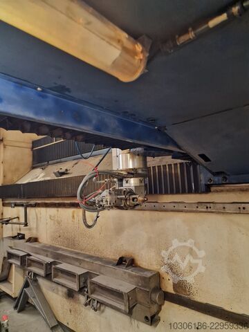 3D laser cutting and welding system TRUMPF TRUMATIC LASERCELL 1005 (TLC 1005)