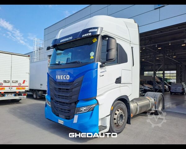 Tractora standard IVECO TRATTORE STRADALE IVECO S-WAY 460 LNG  METANO