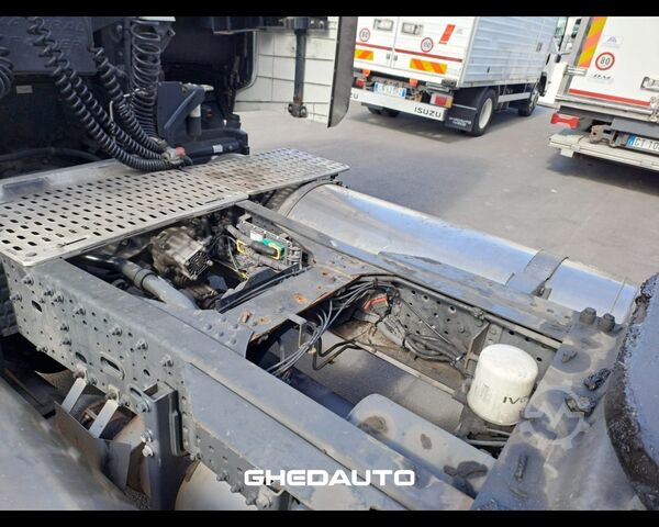 Tractora standard IVECO TRATTORE STRADALE IVECO S-WAY 460 LNG  METANO
