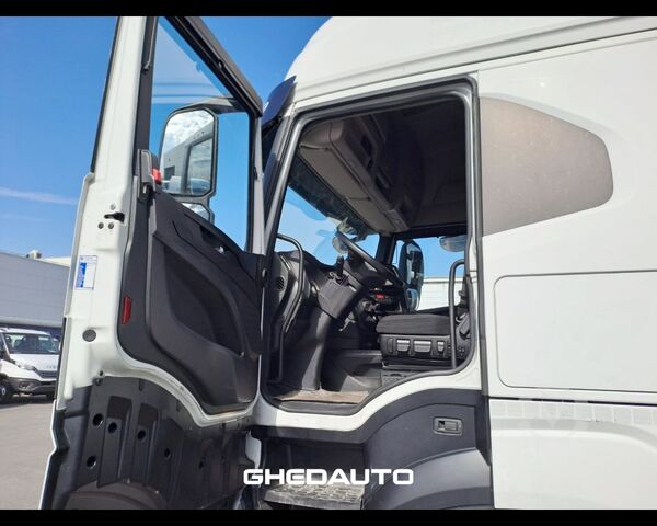 Tractora standard IVECO TRATTORE STRADALE IVECO S-WAY 460 LNG  METANO