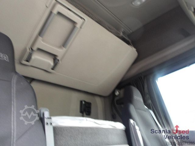 Tehlikeli madde kamyonu Scania R 460 EB - MEGA - HIGHLINE - 2x TANKs - ACC