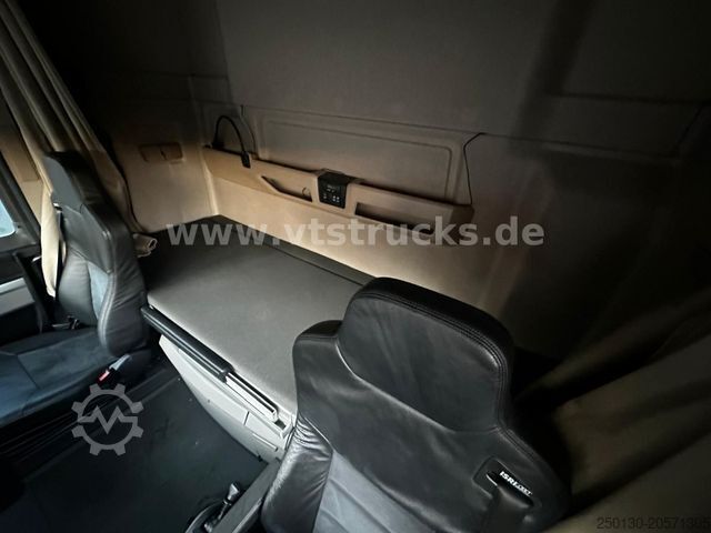 Heavy-duty truck MAN TGX 26.580 6x4 BLS