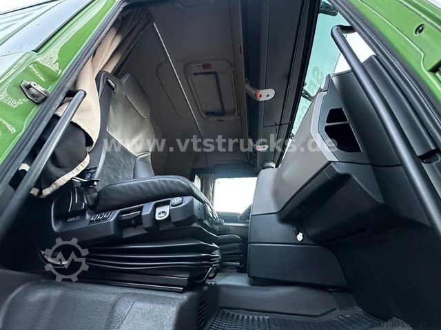 Heavy-duty truck MAN TGX 26.580 6x4 BLS