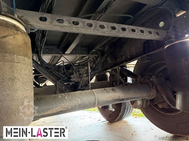 Öppen semitrailer med kapell SCHMITZ CARGOBULL Edscha R+L Lenkachse Staplerhalterung TÜV 10-26