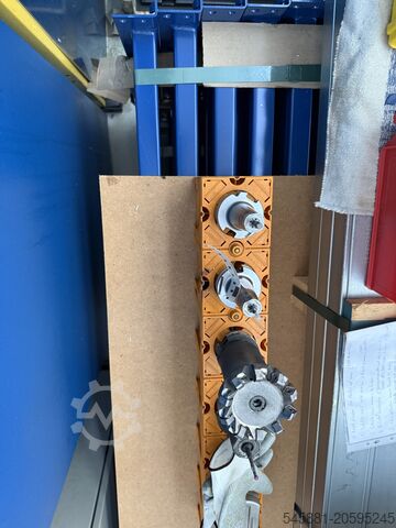 Horizontal-Bearbeitungszentrum TOYODA / Wele HMC500