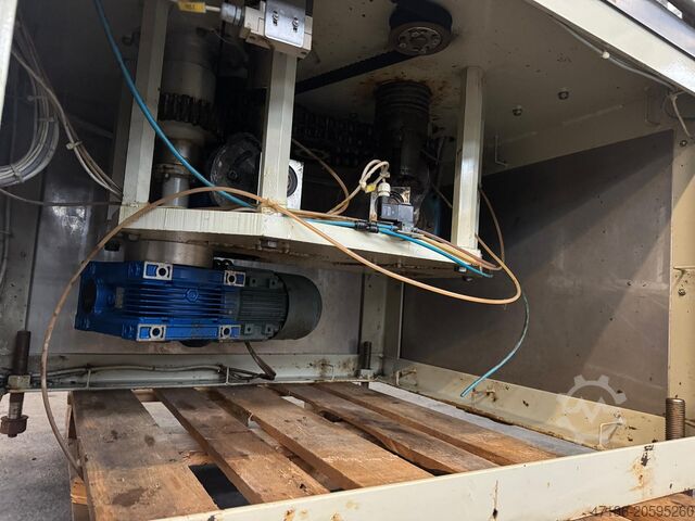 Kurkermachine / Agrafeermachine voor mousserende wijn Kematec Korma 1 / Agraffa 1