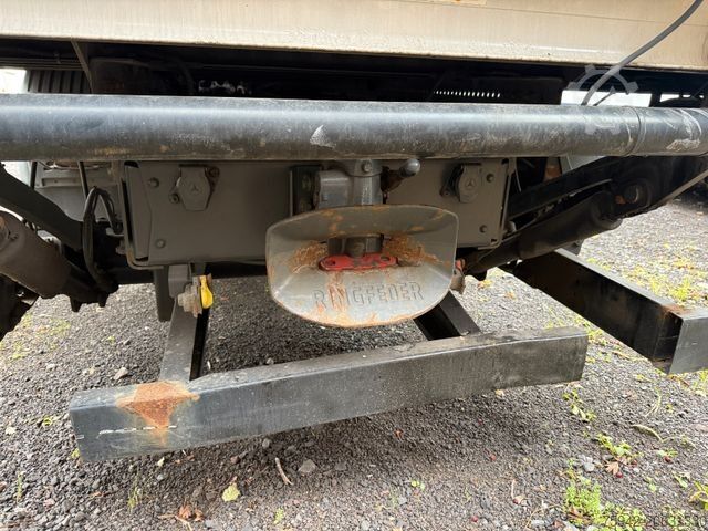 Samochód ciężarowy z plandeką typu platforma MERCEDES-BENZ Atego 3  1224 LBW MOTORSCHADEN