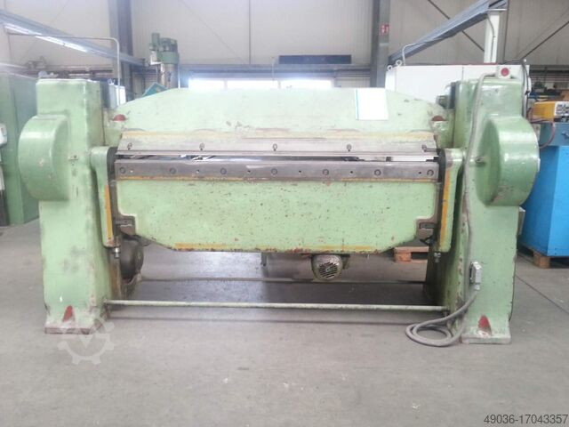 Mašina za savijanje na kovitlanju Strojarne Piesok XOM 200/4B