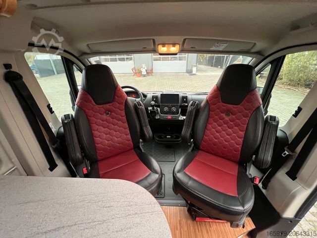 Camping-car PÖSSL 2WIN Plus