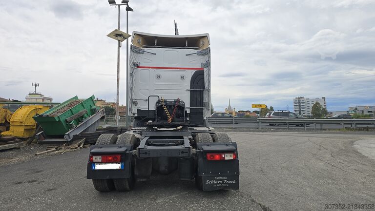 Vinçli treylerli çekici Renault truck 460
