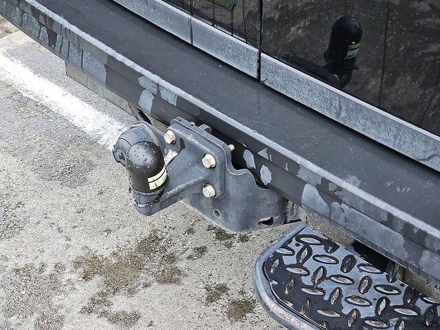 Kombi s vysokou střechou M.A.N. TGE 3.180 ac automaat EURO6