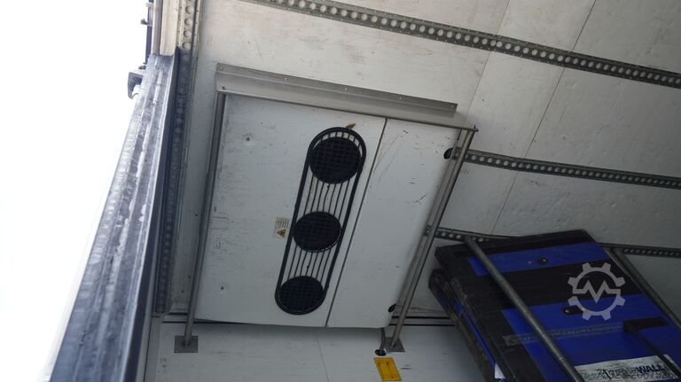 Gekoeld/bevroren transport Schmitz Cargobull 3 AXLE FRIGO TRAILER WITH THERMO KING SLX I BI-...