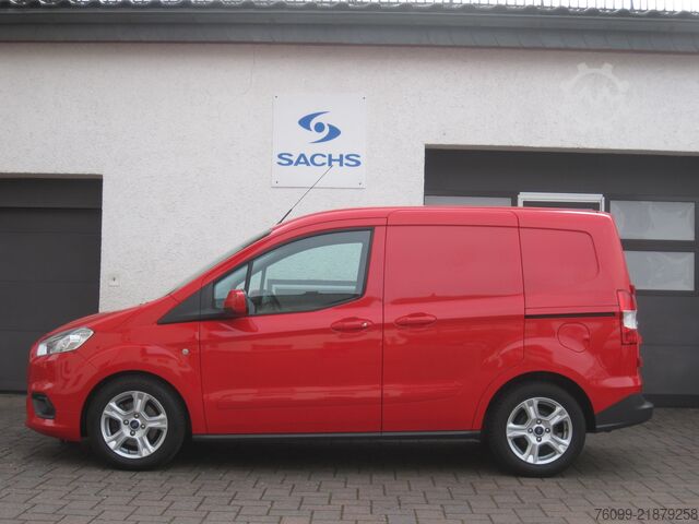 κλειστό βαν Ford Courier Limited Navi Kamera 2xSchiebetür