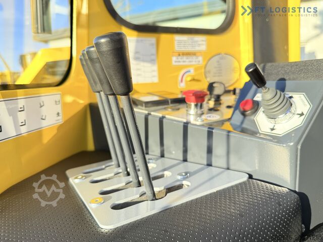 Wózek widłowy czterokierunkowy Combilift C4000 / GAS / WIDE SELECTION OF FORKLIFT