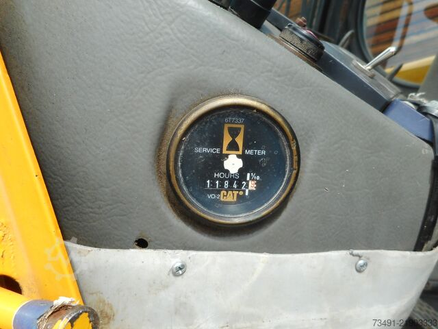 Telescopische lader Caterpillar TH83 ( 4 Tonnen 12,5 Meter )