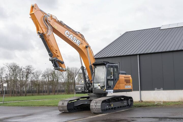 Crawler excavator CASE CX 250 E