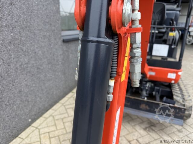 Kubota KX019-4 Minibagger/Raupenbagger mit 1 Löffel, Baujahr 2020, LPG-Antrieb, 45 Betriebsstunden, KUBOTA KX019-4 minigraver/graafmachine rups 1 bak 2020 LPG 45UUR Zeer net