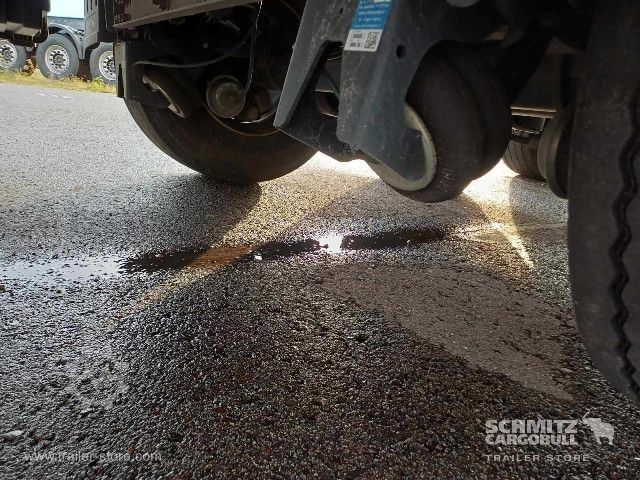 Brandalı açık yarı römork Schmitz Cargobull Curtainsider Standard Getränke