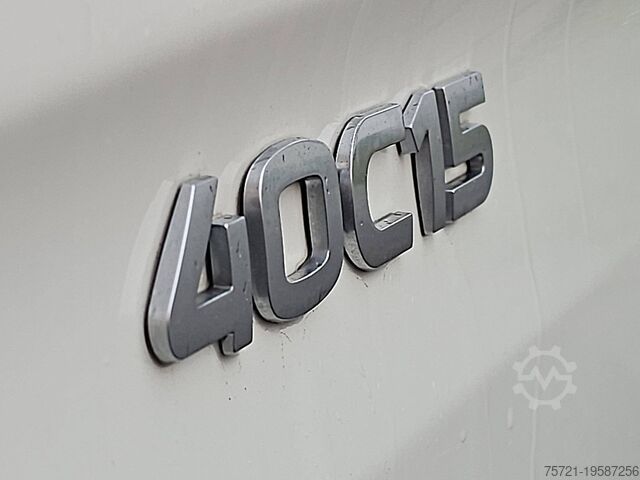 Platformslastbil med kran IVECO DAILY 40C15 XL FASSI laadkraan