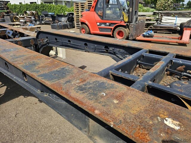 Transport von Containern KRONE SD| EXTENDIBLE CHASSIS 40 FT 2 X 20 FT | BPW DISC.
